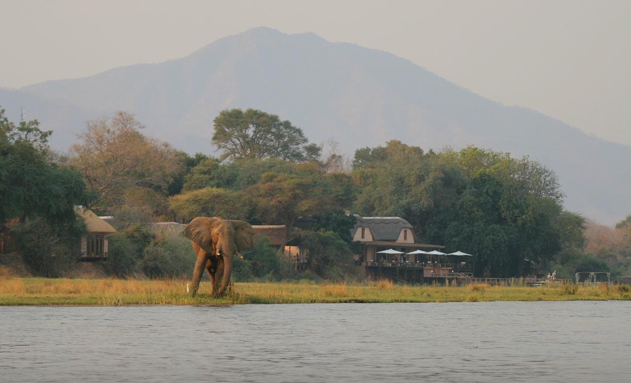 Royal Zambezi Lodge Mafuta Екстериор снимка