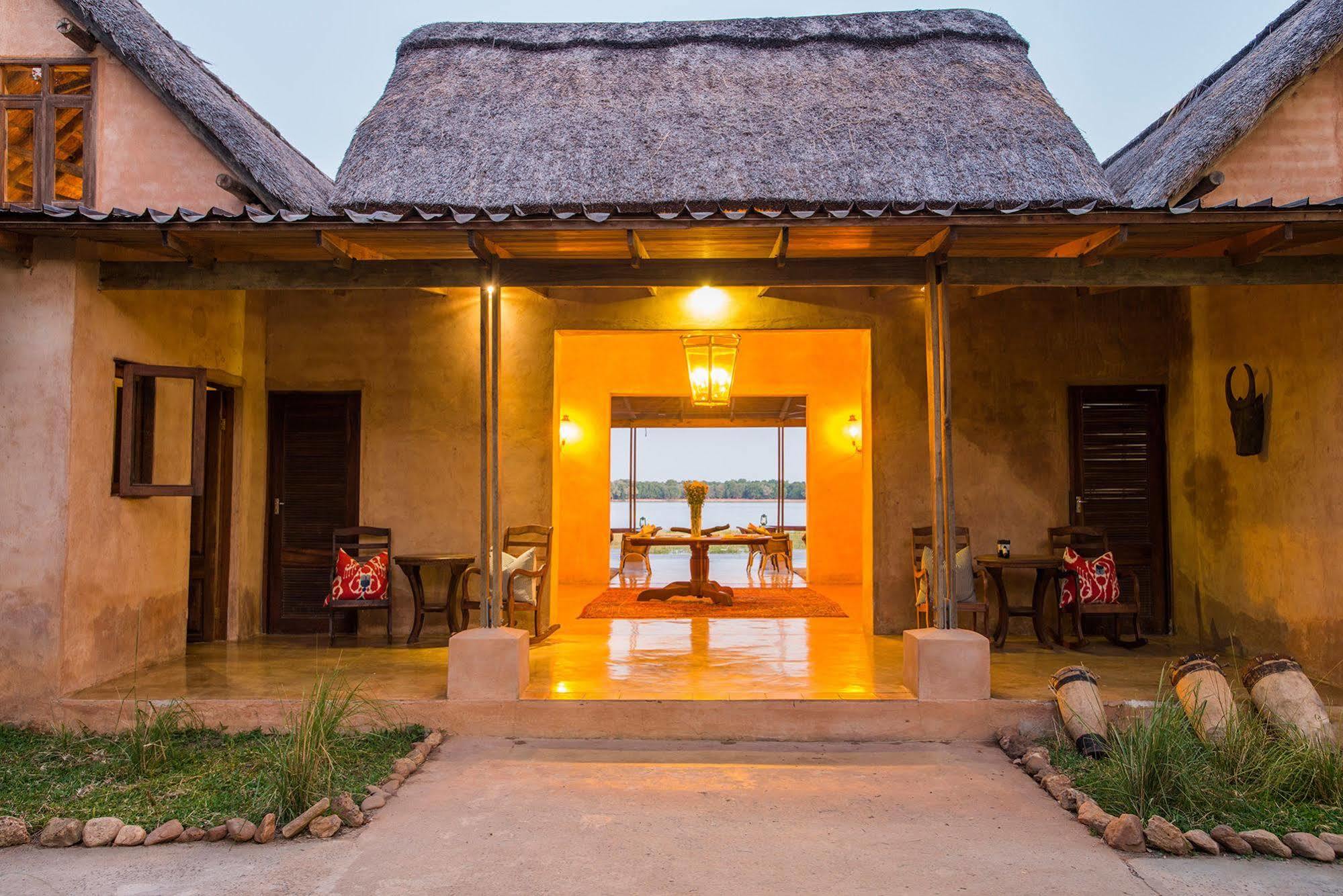 Royal Zambezi Lodge Mafuta Екстериор снимка